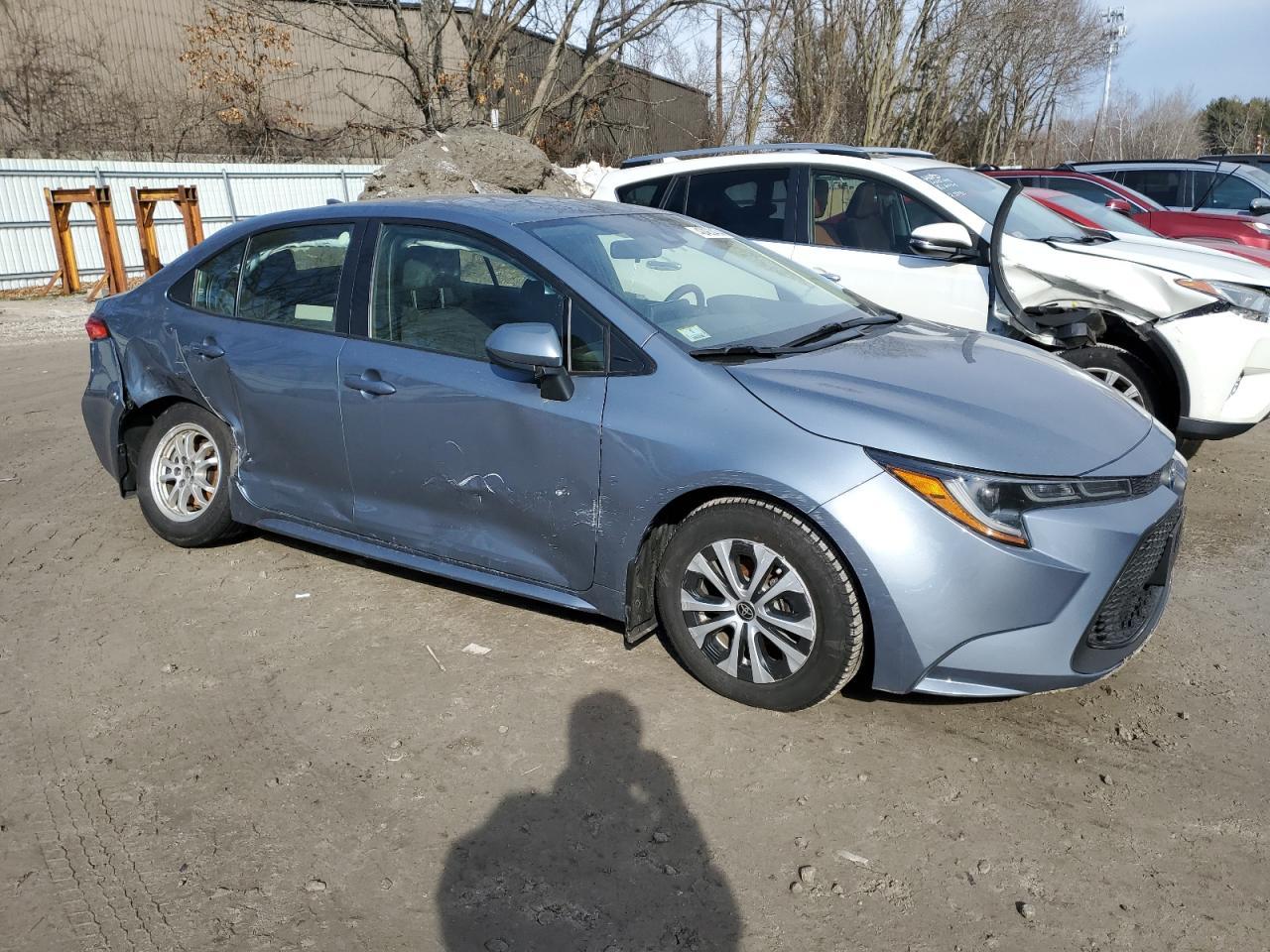 2022 TOYOTA COROLLA LE - Фото 4
