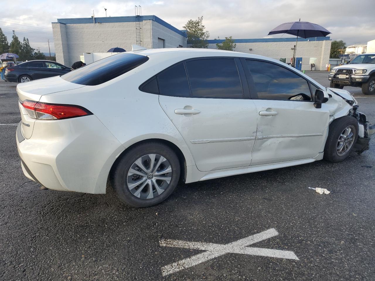 2021 TOYOTA COROLLA LE - Image 3