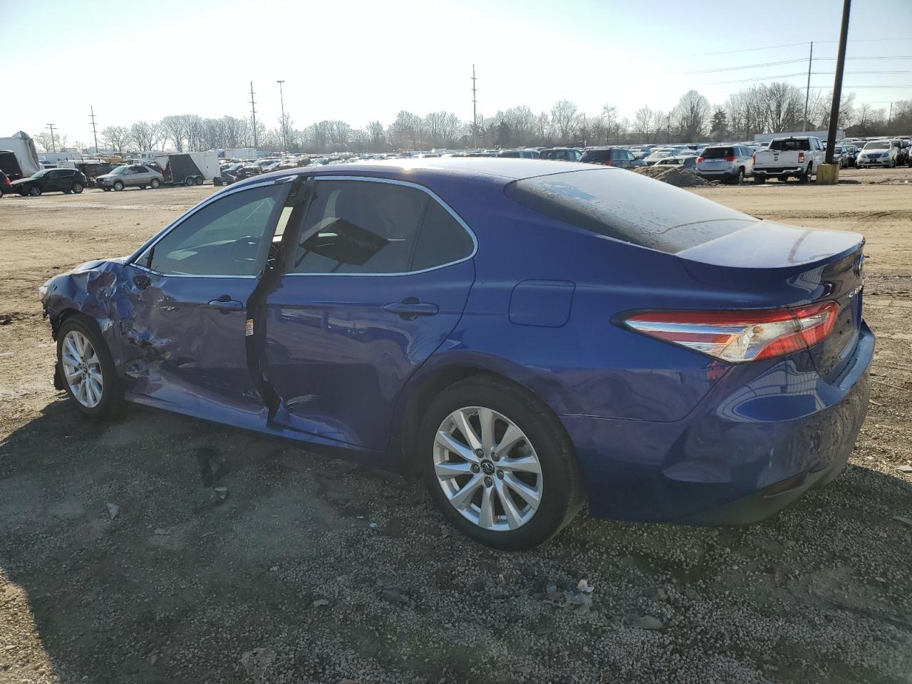 2018 TOYOTA CAMRY L - Image 2