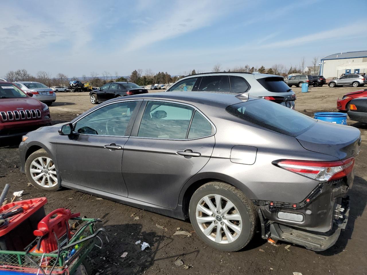 2020 TOYOTA CAMRY LE - Фото 2