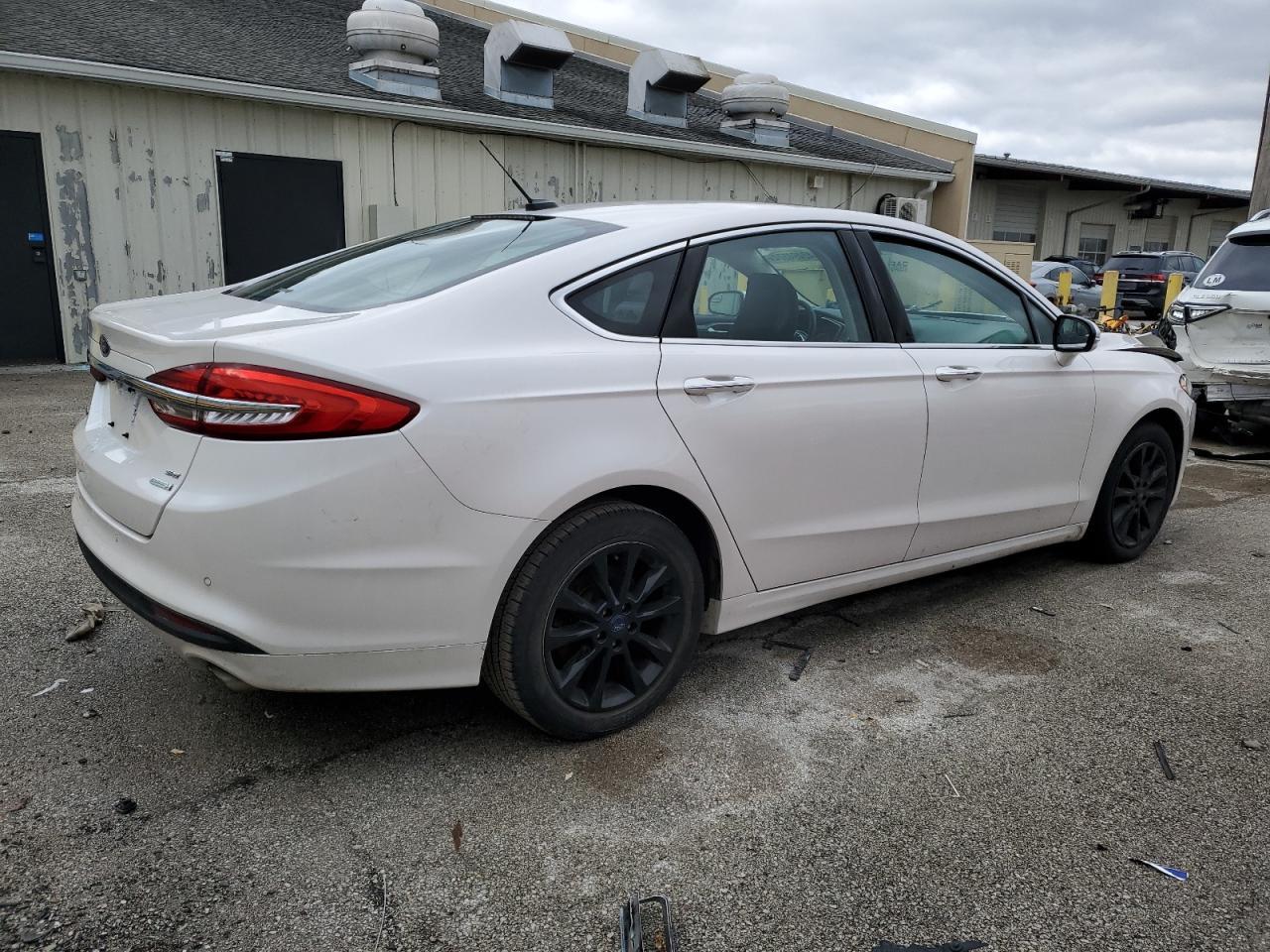 2017 FORD FUSION SE - Фото 3