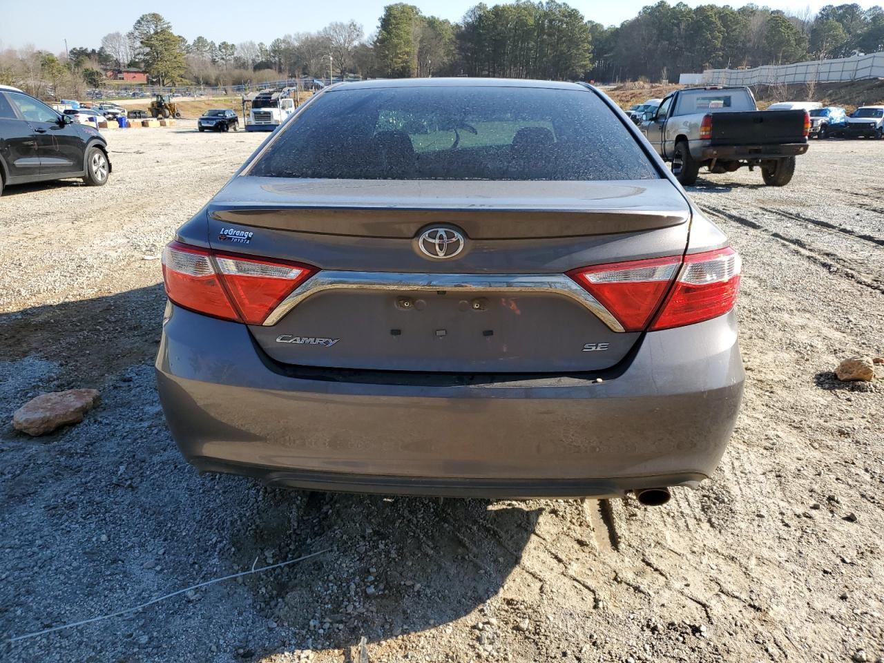 2017 TOYOTA CAMRY LE 4 - Фото 6