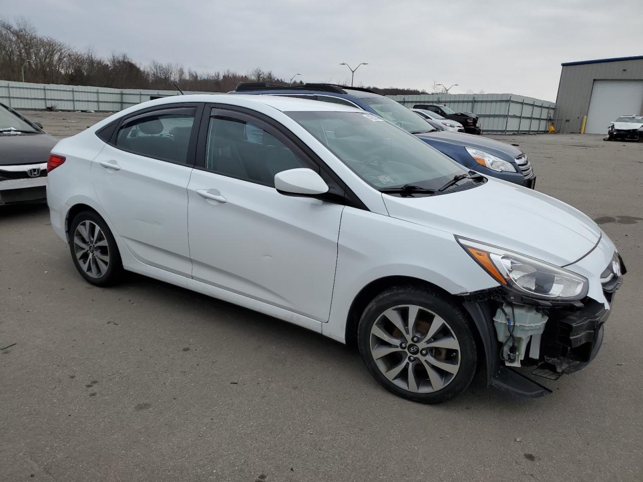 2017 HYUNDAI ACCENT SE - Image 4