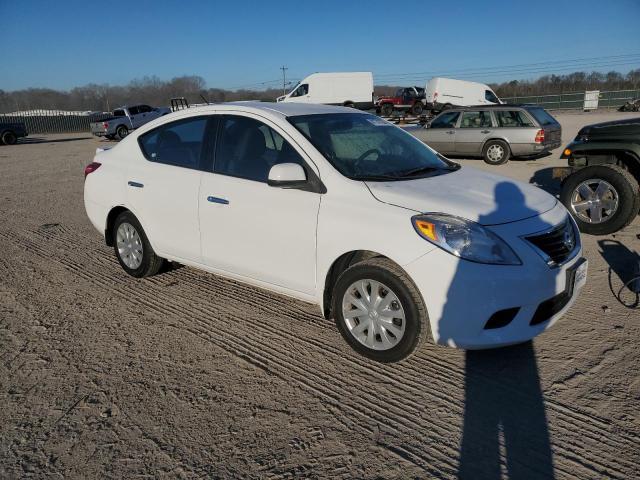 2014 Nissan Versa S - Фото 4