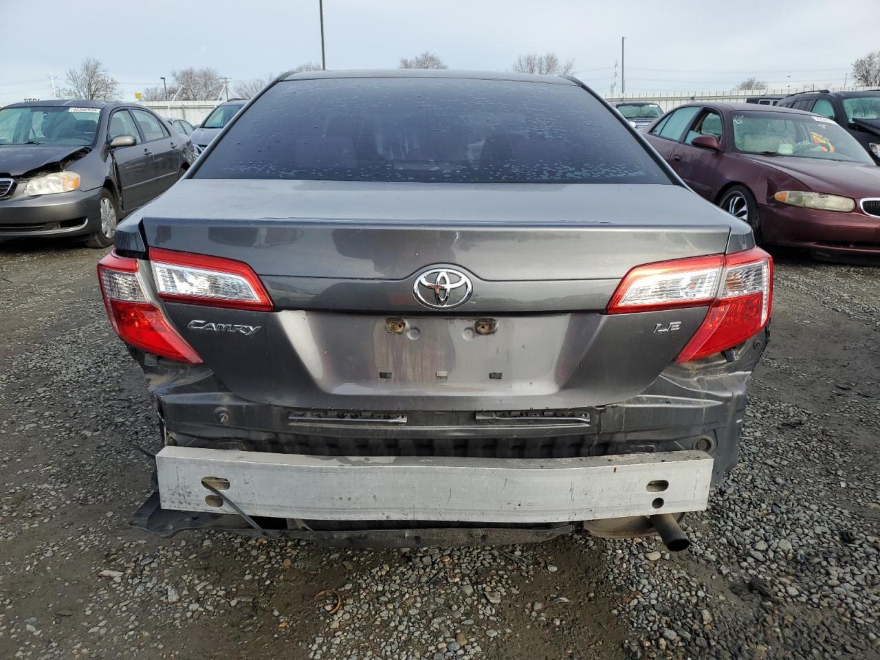 2013 TOYOTA CAMRY L - Фото 6