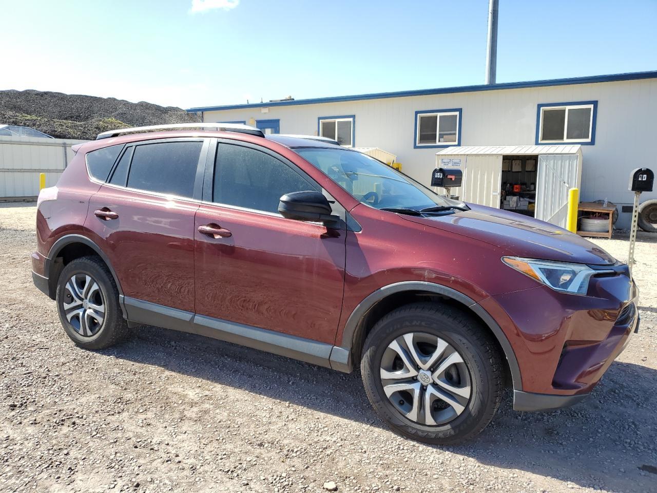 2017 TOYOTA RAV4 LE - Image 4