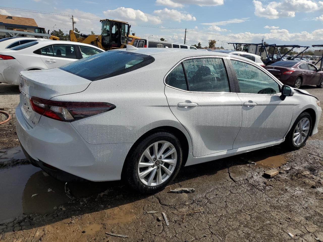 2024 TOYOTA CAMRY LE - Фото 3