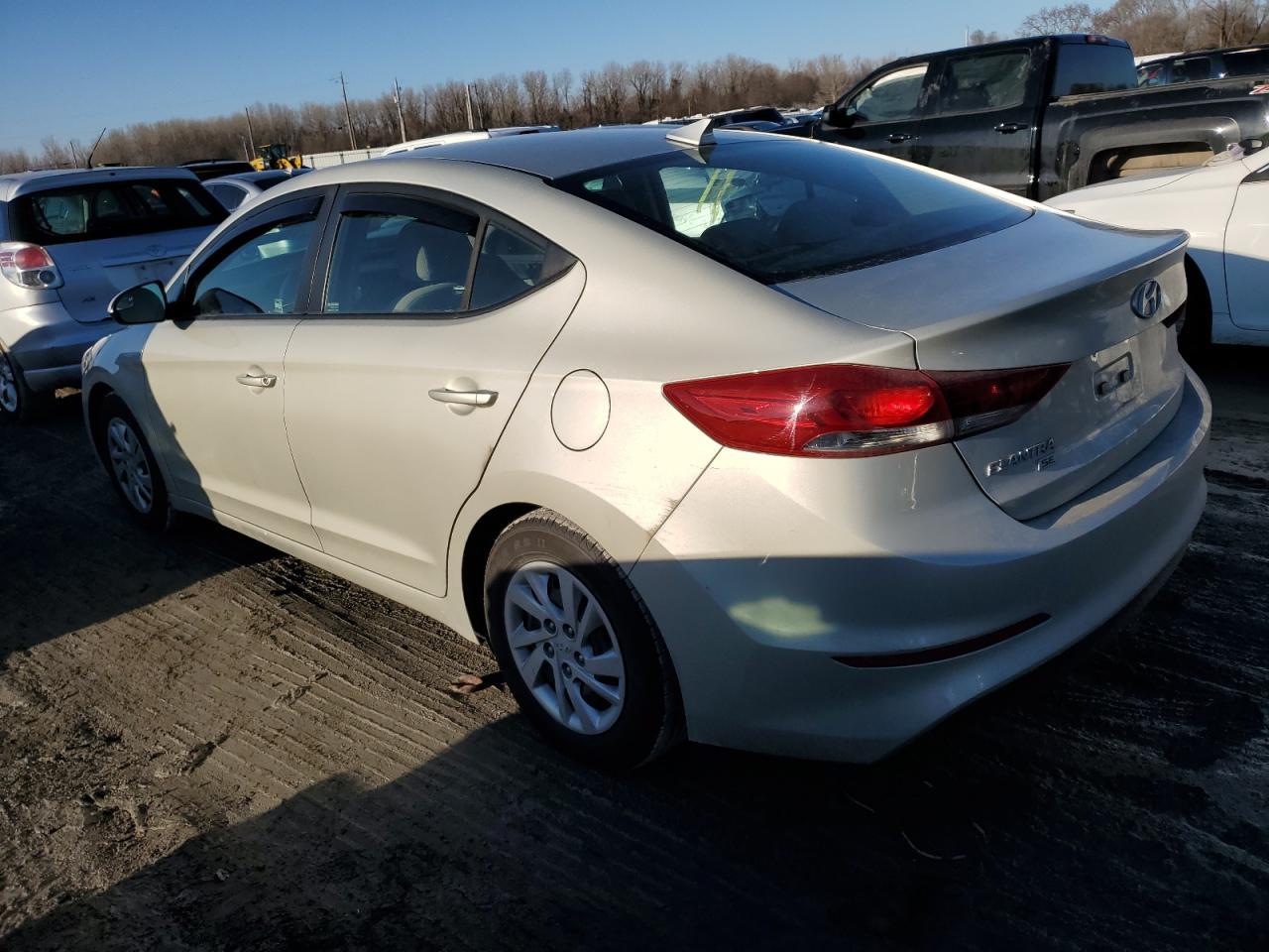 2018 HYUNDAI ELANTRA SE - Image 2