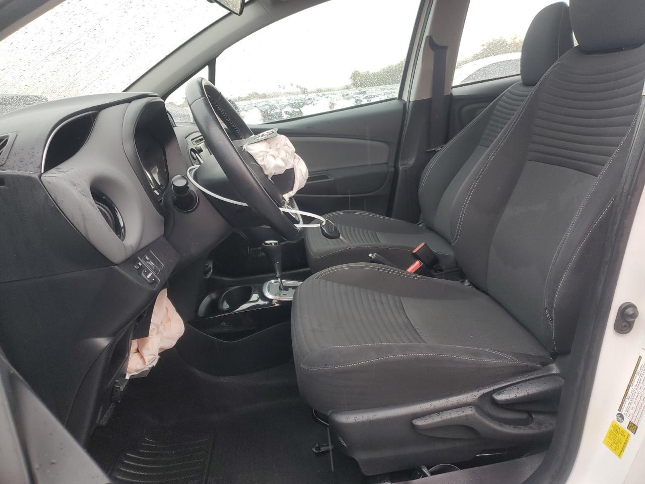 2015 TOYOTA YARIS - Фото 7