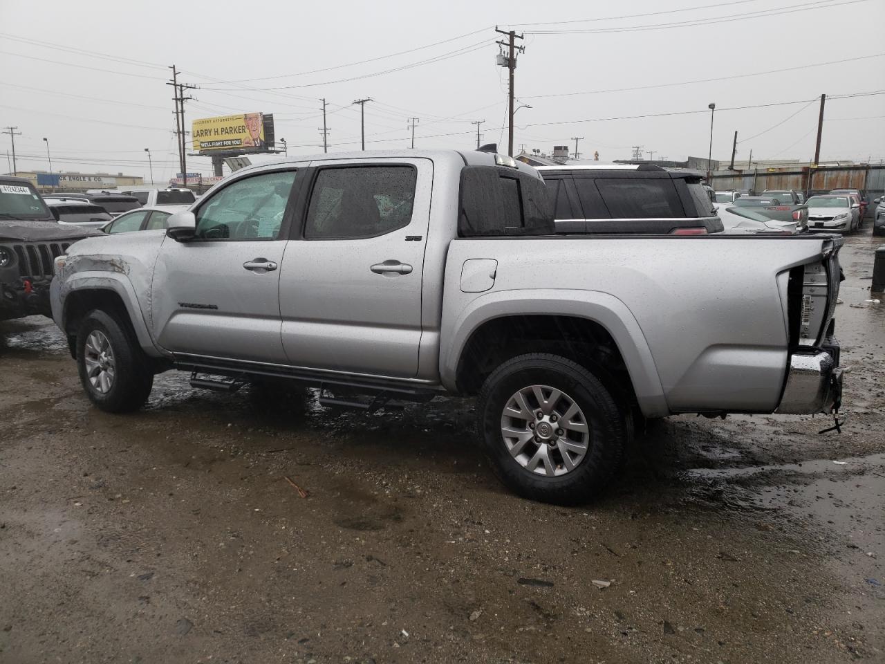 2019 TOYOTA TACOMA DOU - Фото 2