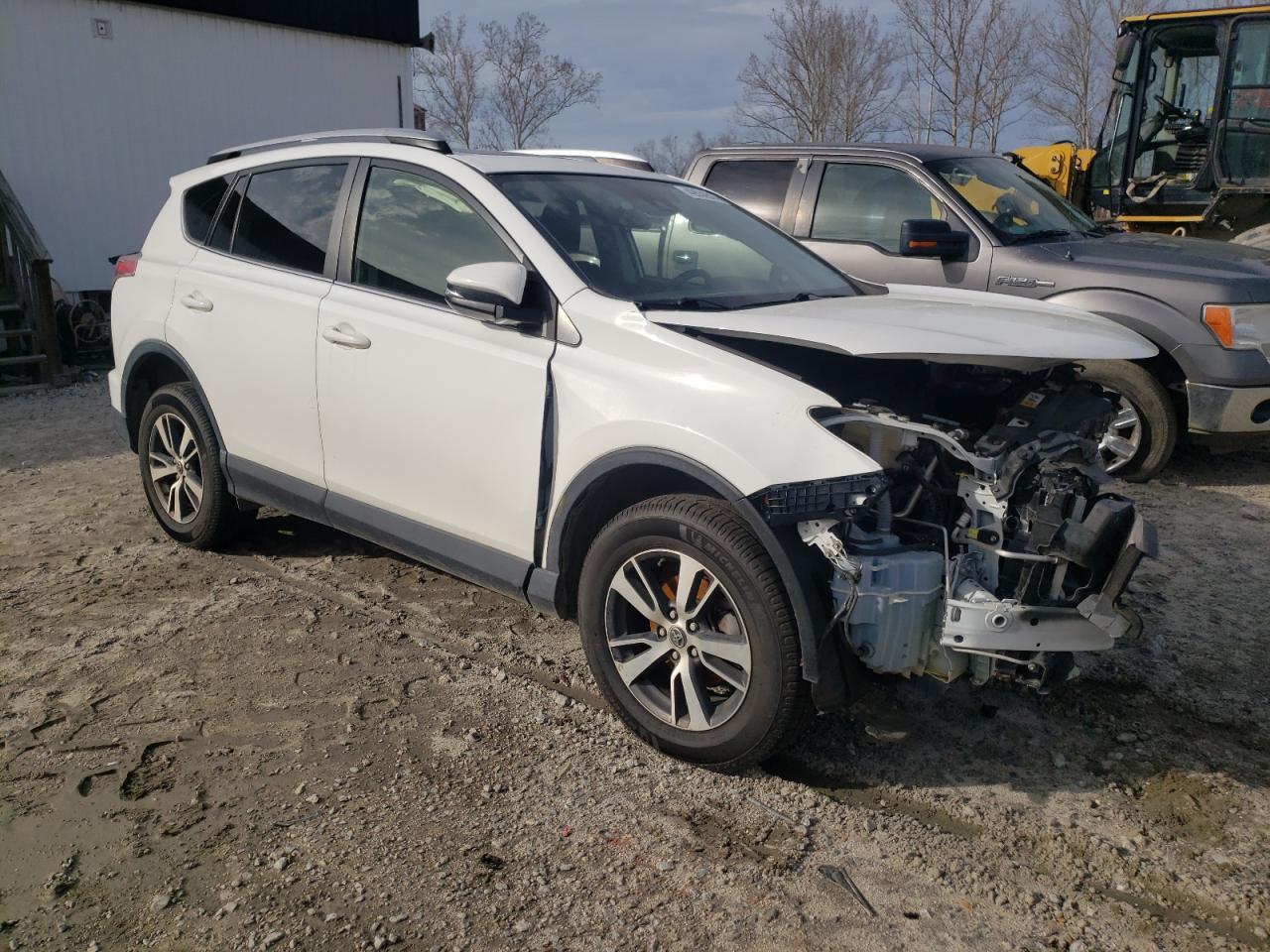 2017 TOYOTA RAV4 XLE - Image 4