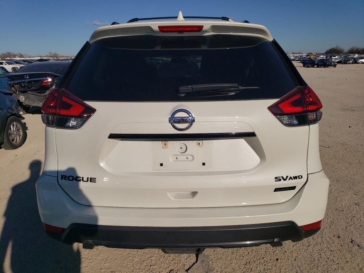 2018 NISSAN ROGUE S - Image 6