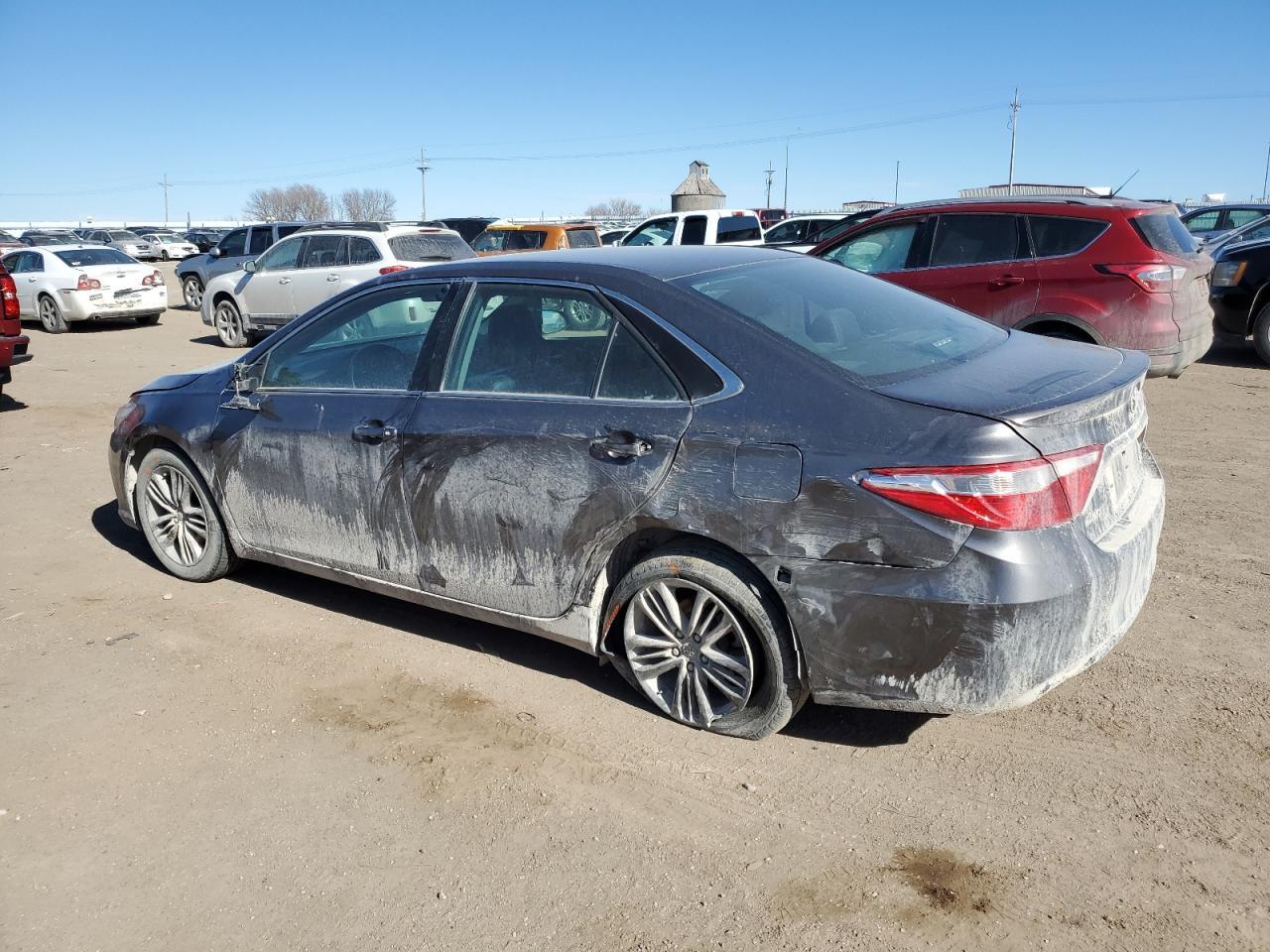 2016 TOYOTA CAMRY LE - Фото 2