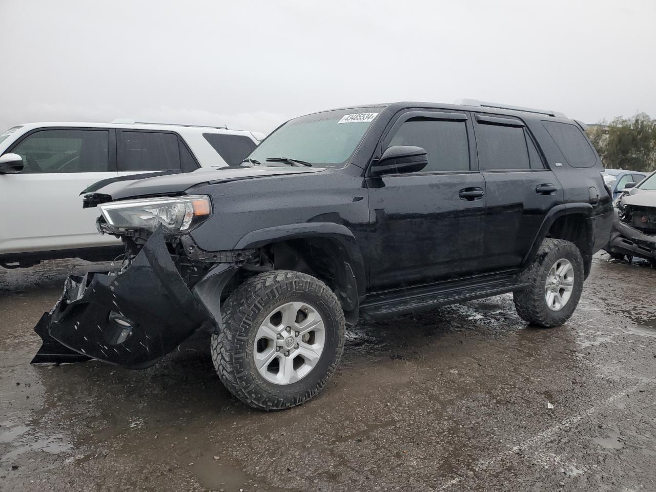 2018 TOYOTA 4RUNNER SR