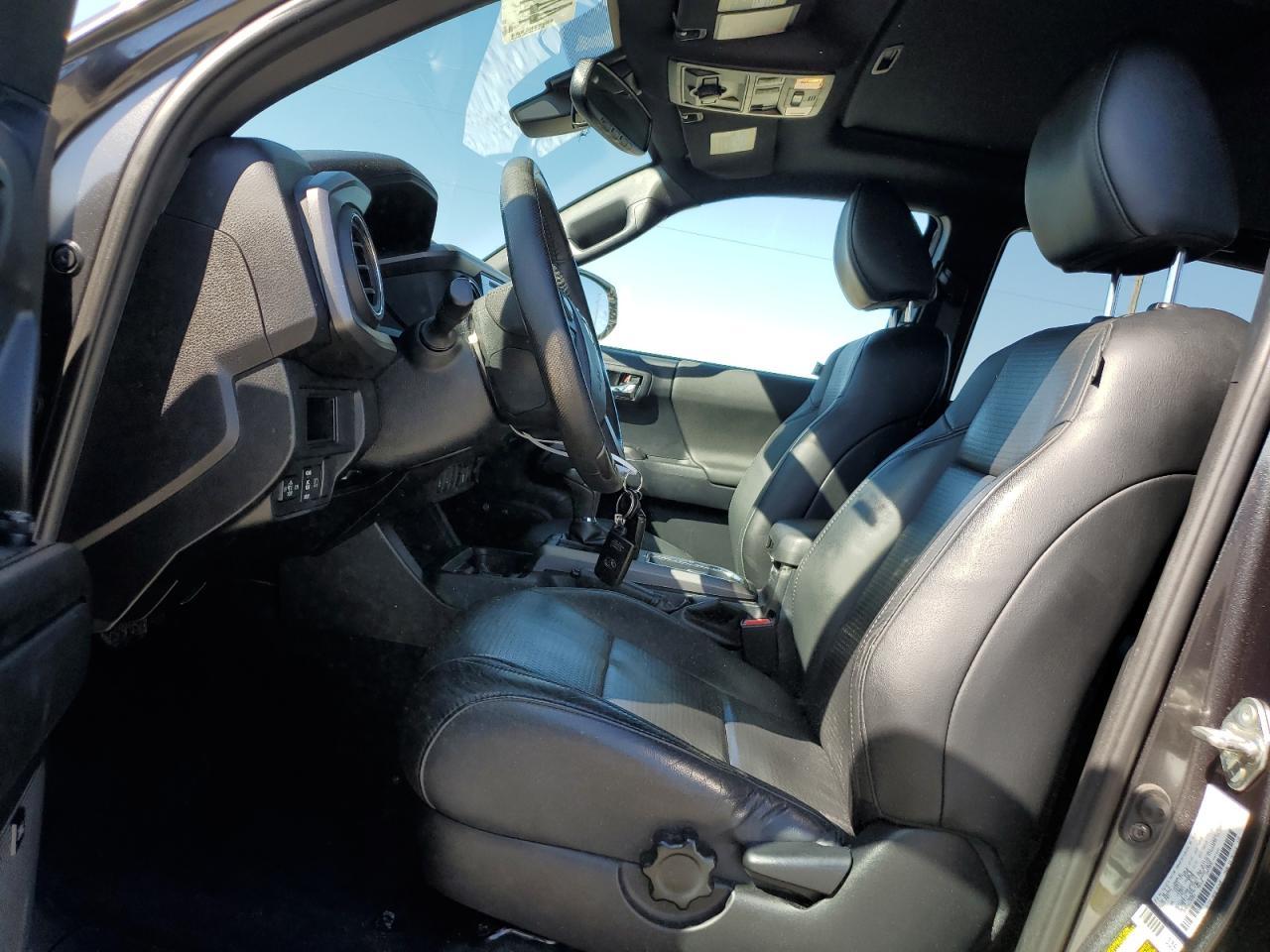 2019 TOYOTA TACOMA DOU - Фото 7