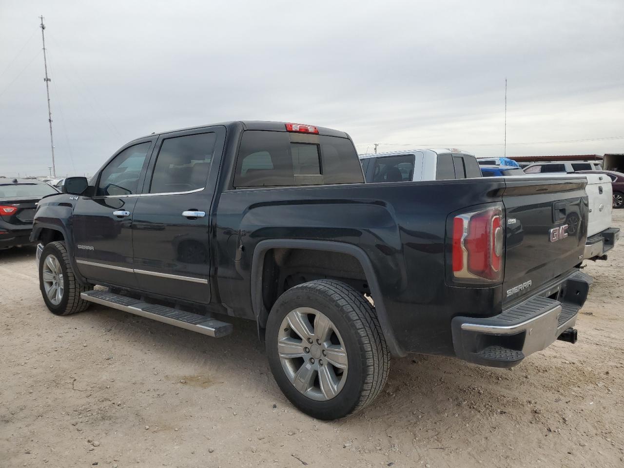 2018 GMC SIERRA K15 - Image 2