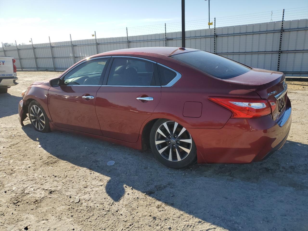 2017 NISSAN ALTIMA 2.5 - Фото 2
