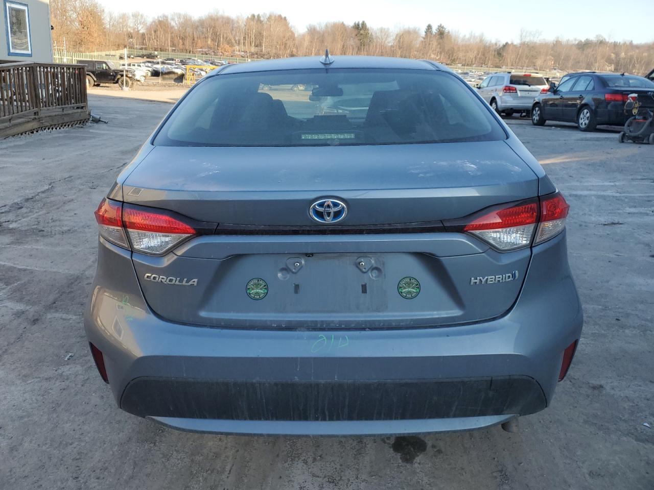 2021 TOYOTA COROLLA LE - Фото 6