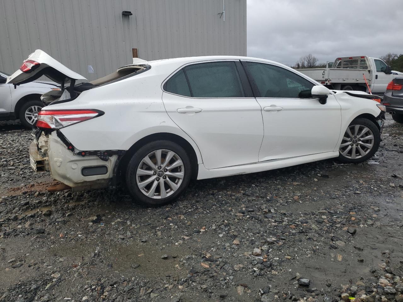 2019 TOYOTA CAMRY L - Image 3