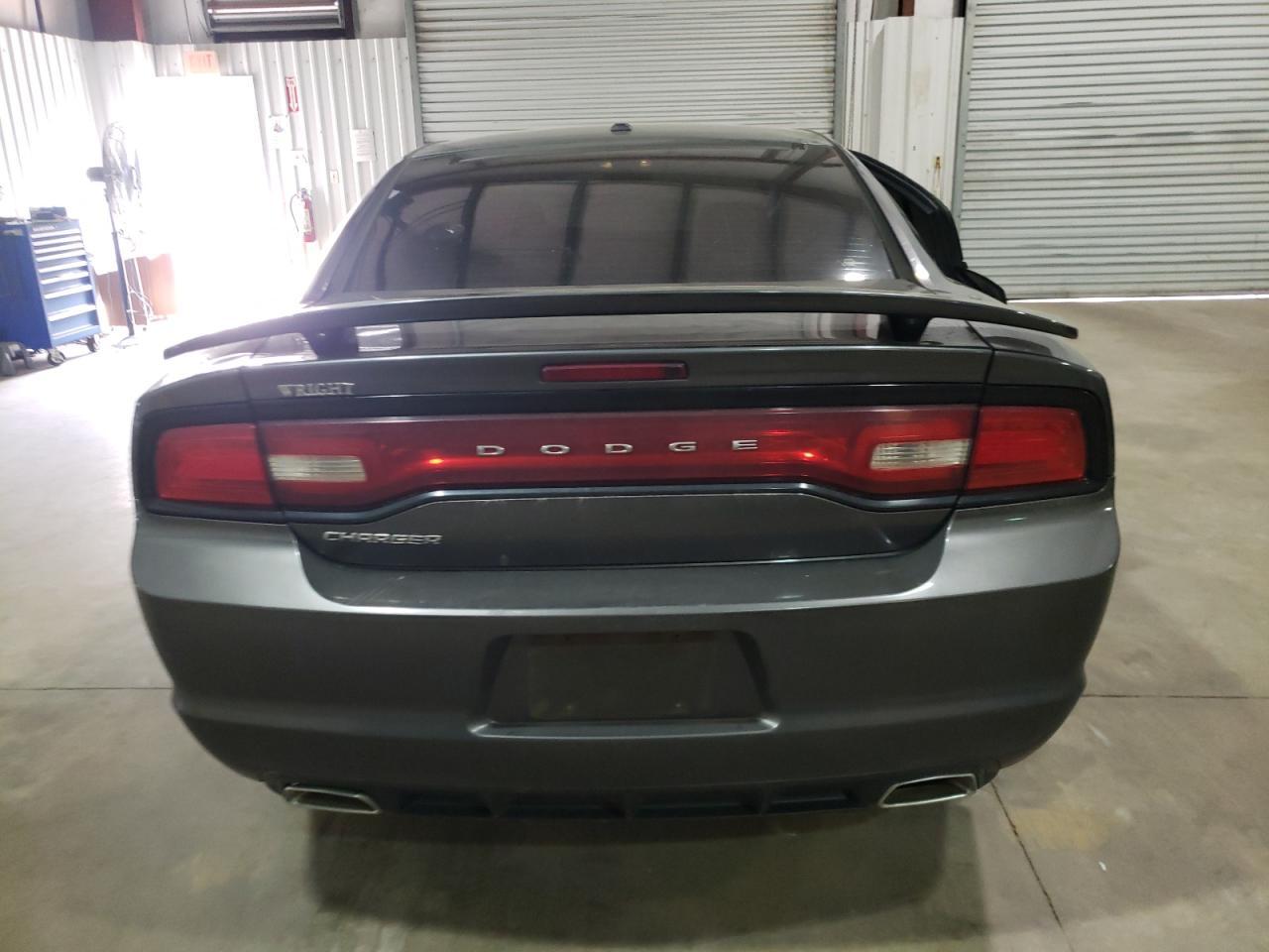 2014 DODGE CHARGER SE - Фото 6