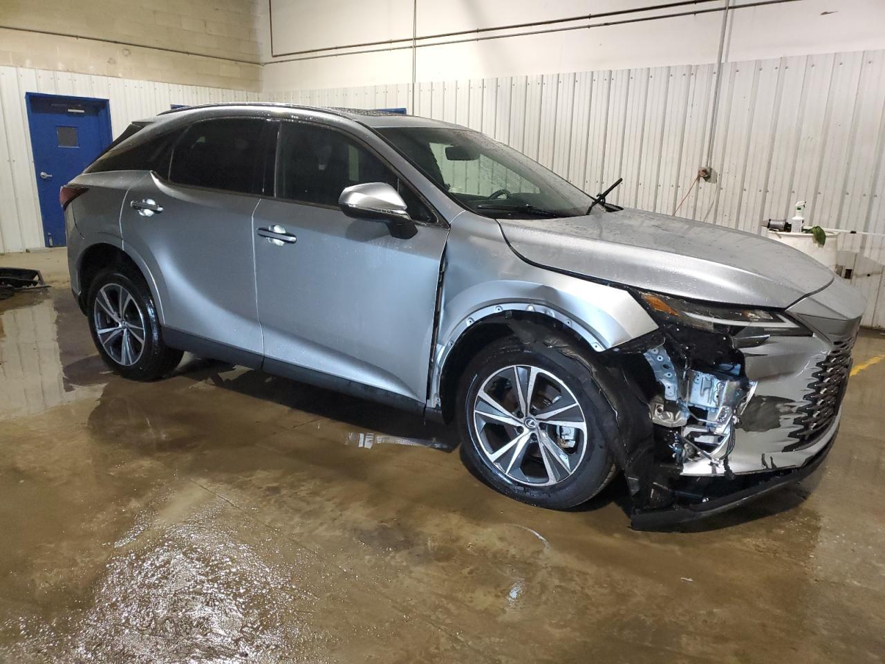 2023 LEXUS RX 350 BAS - Image 4