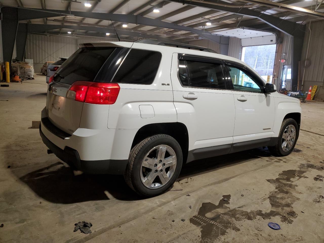 2012 GMC TERRAIN SL - Фото 3