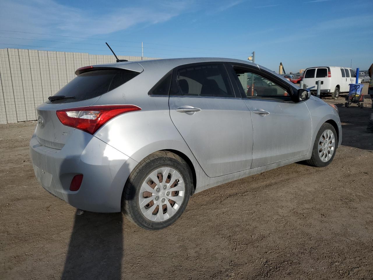 2016 HYUNDAI ELANTRA GT - Image 3