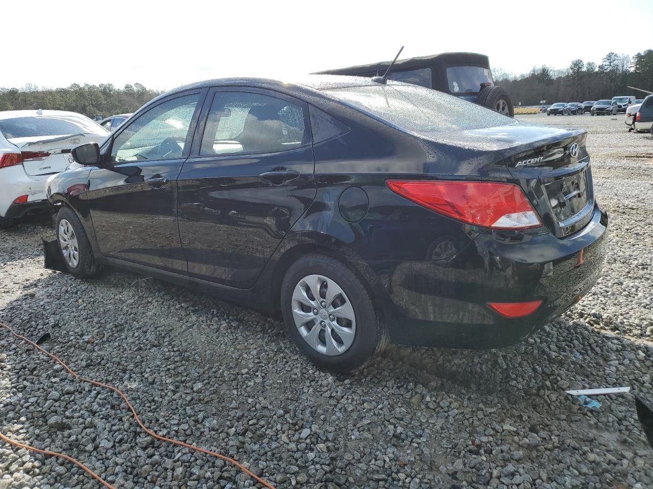 2017 HYUNDAI ACCENT SE - Фото 2