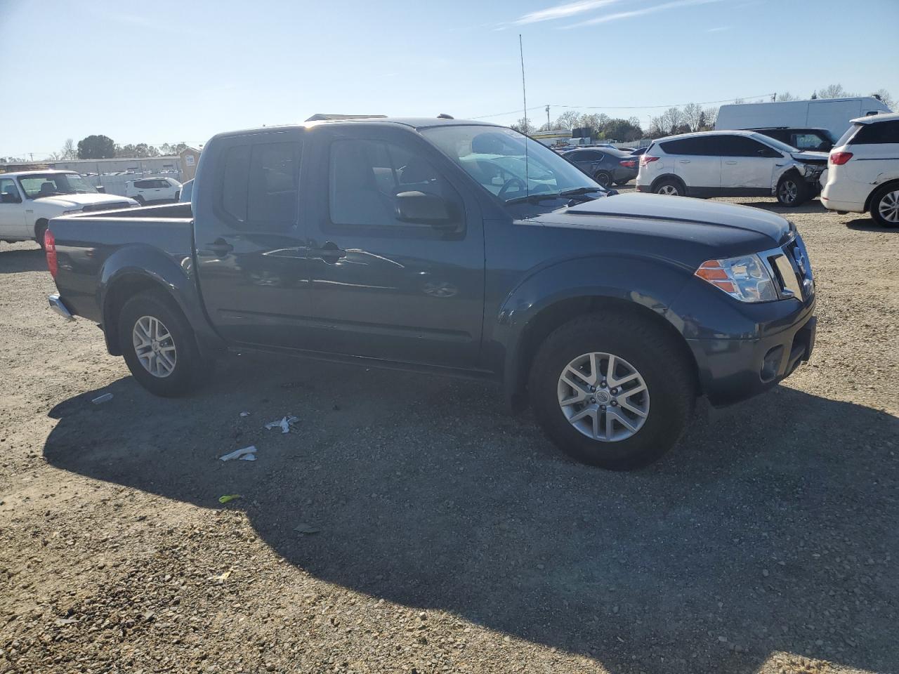 2017 NISSAN FRONTIER S - Image 4