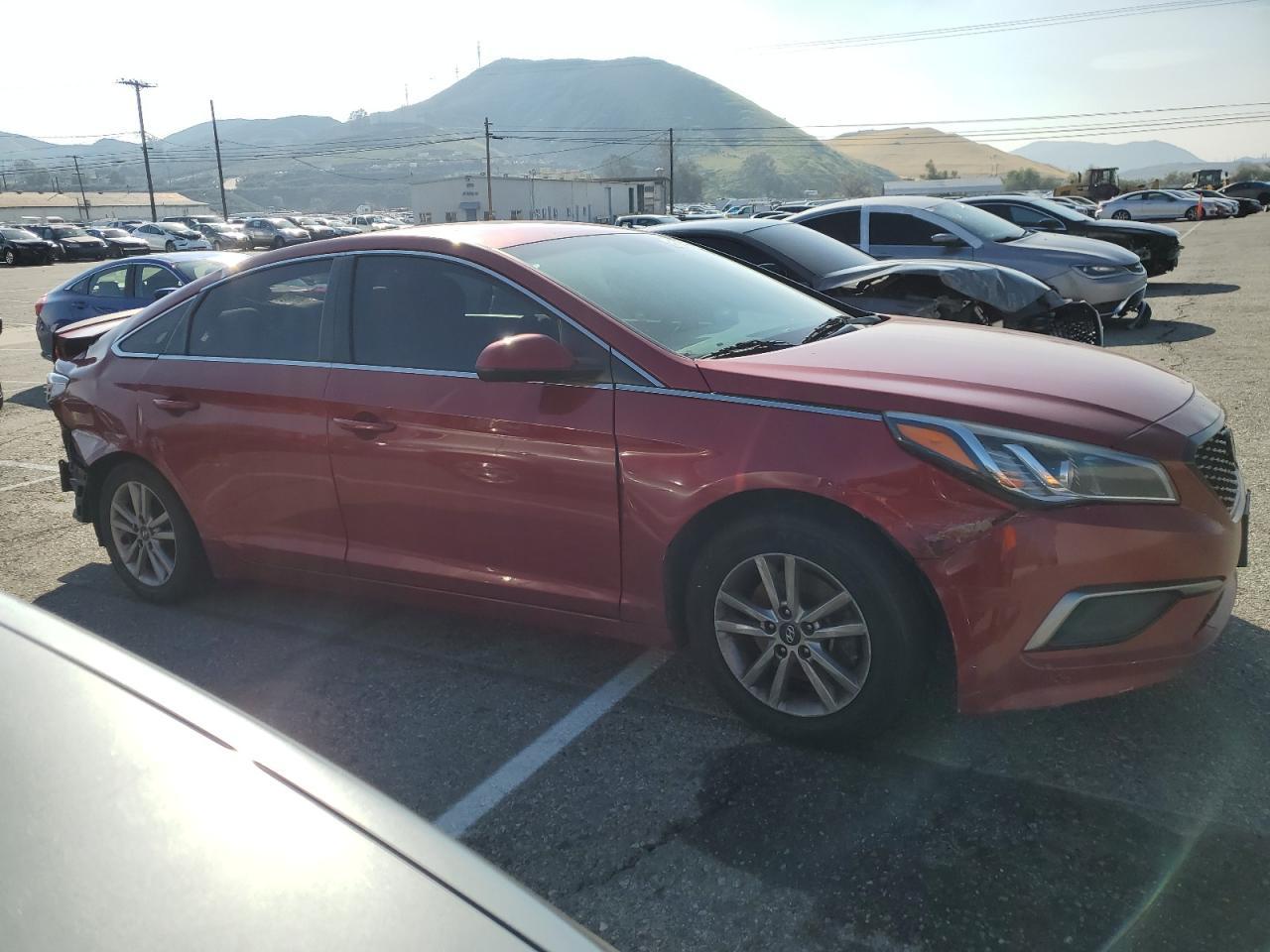 2017 HYUNDAI SONATA SE - Фото 4