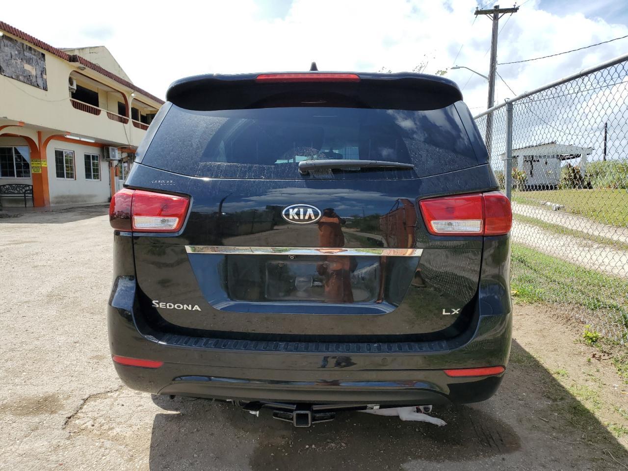 2017 KIA SEDONA LX - Фото 6