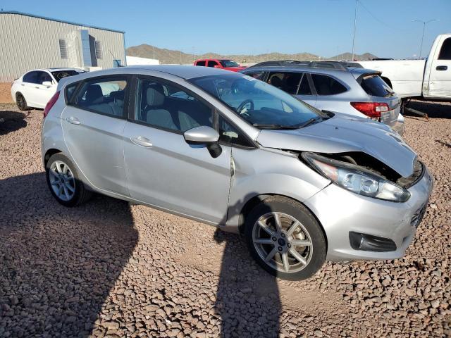 2019 Ford Fiesta Se - Image 4