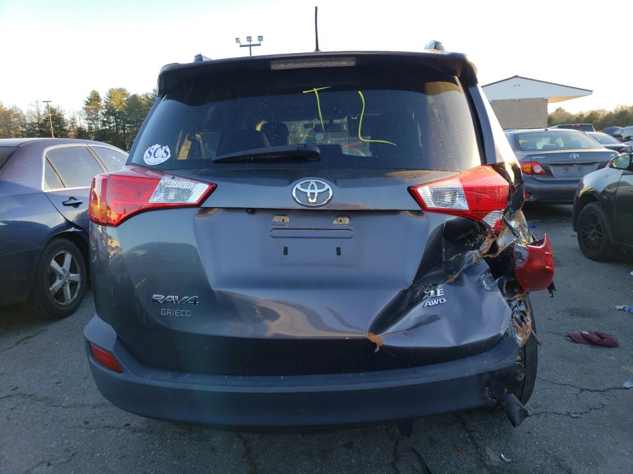 2015 TOYOTA RAV4 XLE - Image 6