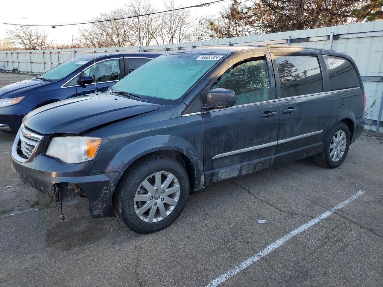 2014 CHRYSLER TOWN & COU