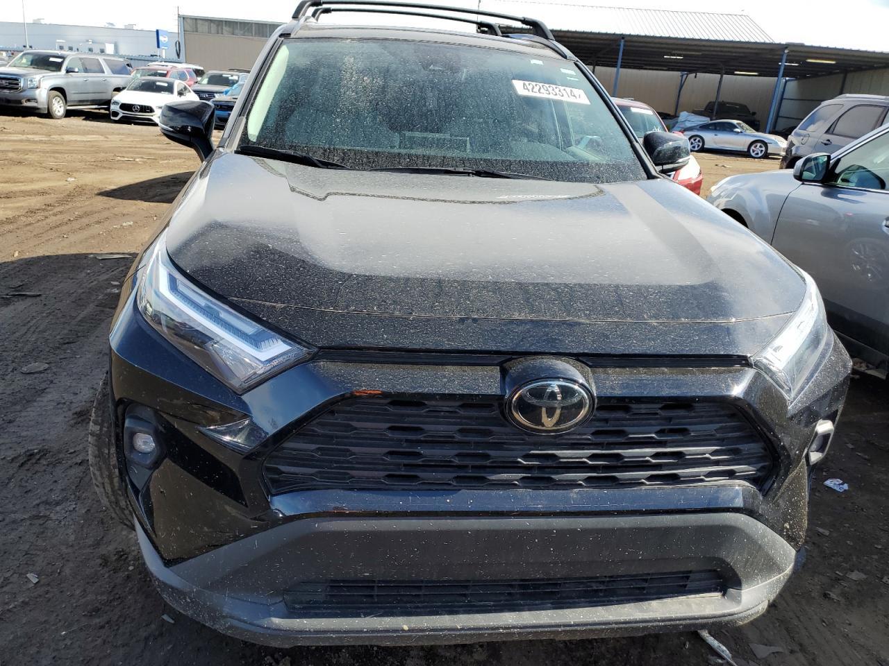 2022 TOYOTA RAV4 XLE P - Image 5