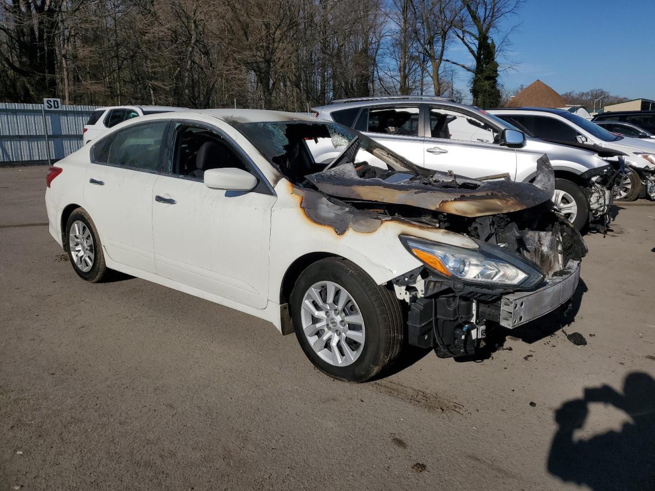 2017 NISSAN ALTIMA 2.5 - Image 4