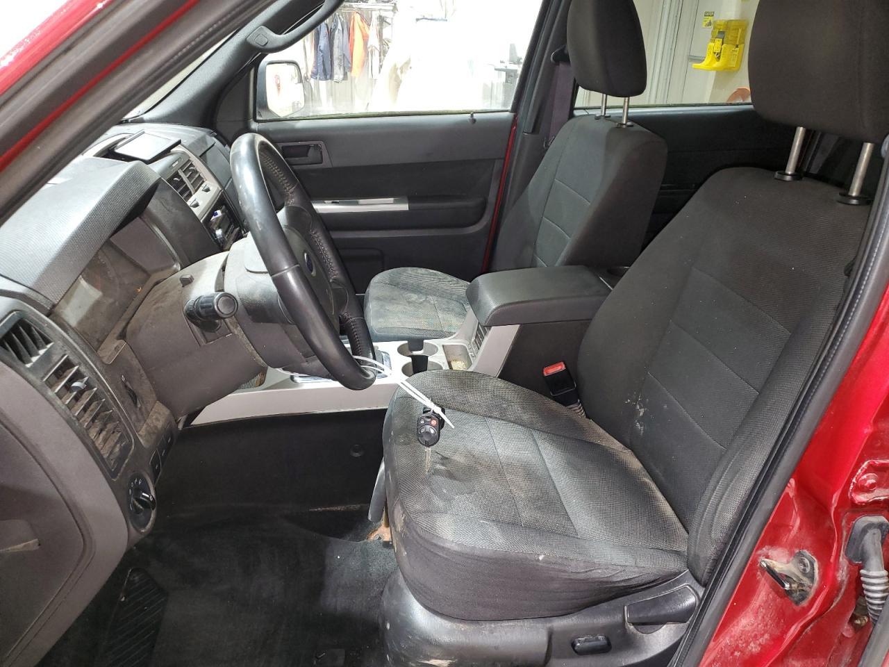 2010 FORD ESCAPE XLT - Image 7