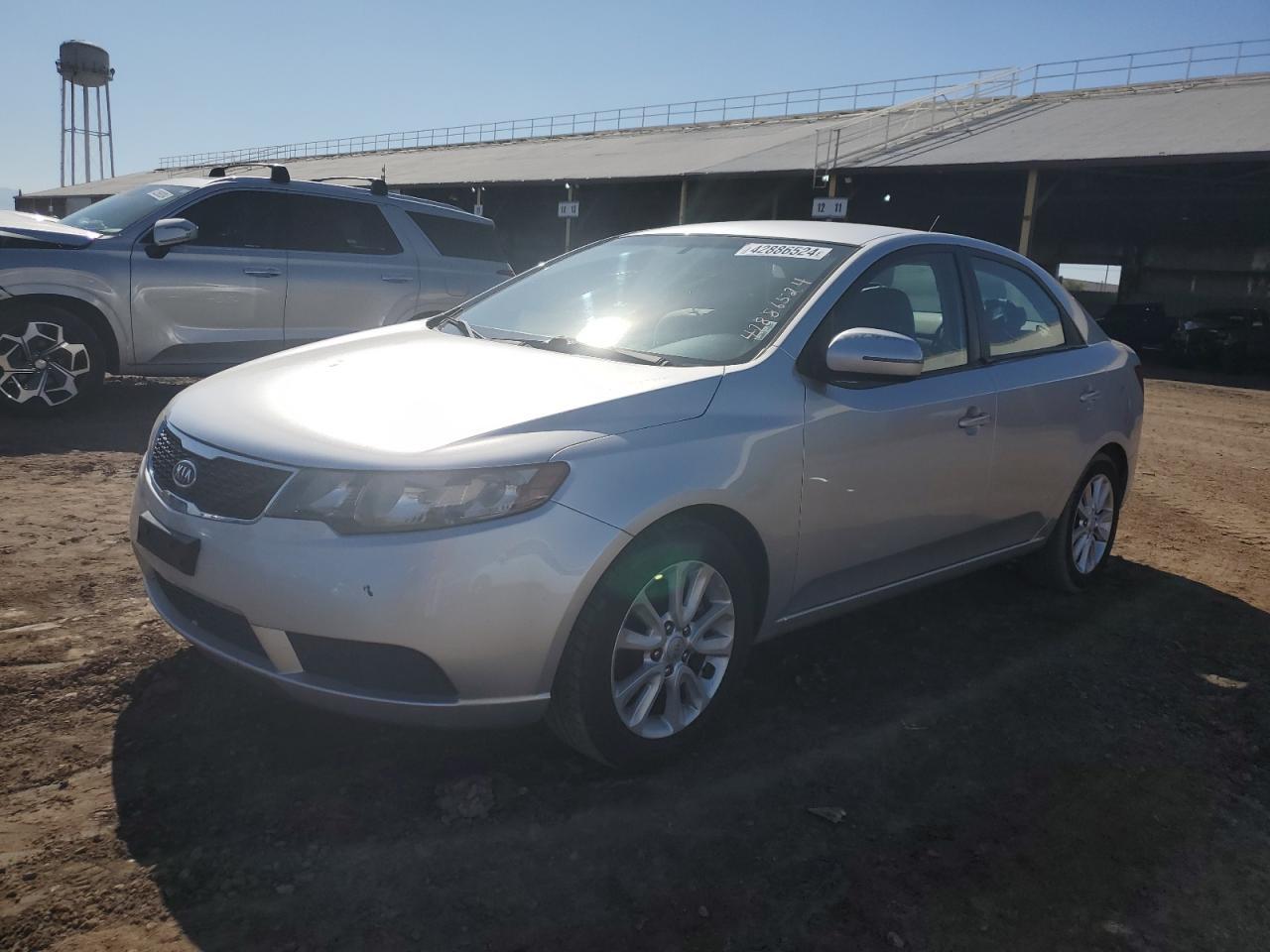 2011 KIA FORTE EX car image