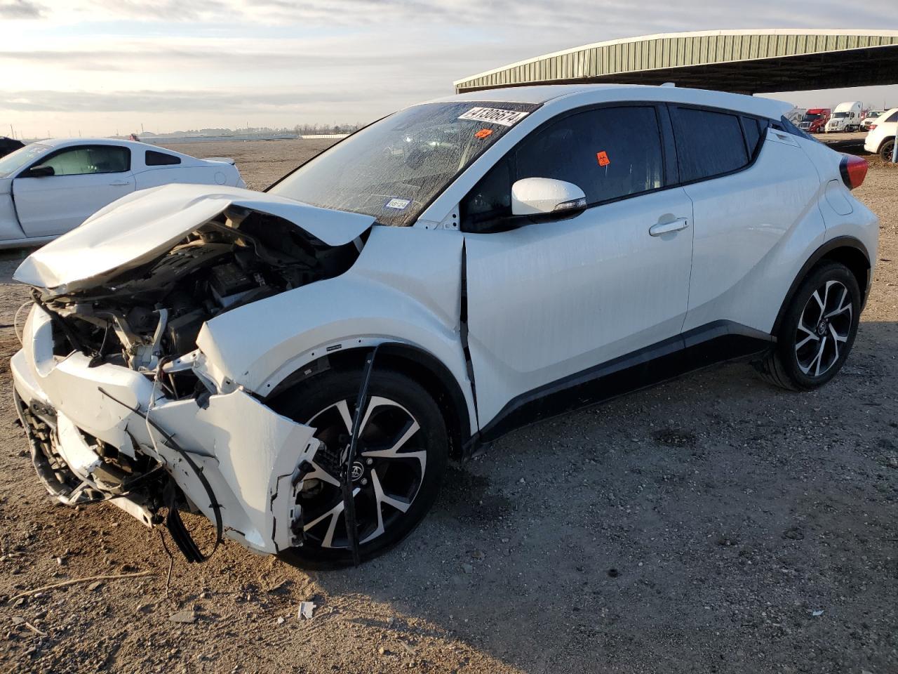 2018 TOYOTA C-HR XLE