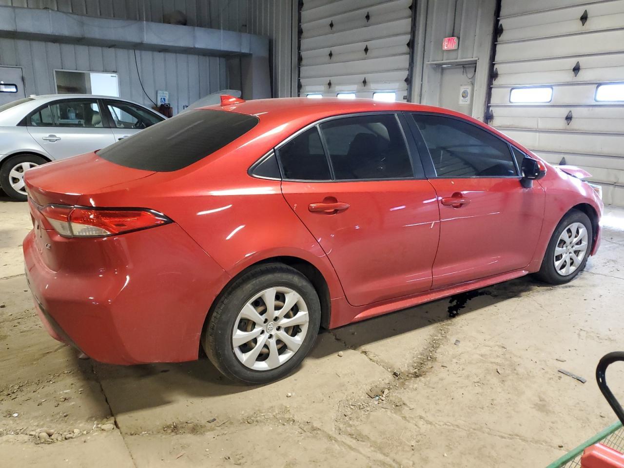 2021 TOYOTA COROLLA LE - Фото 3