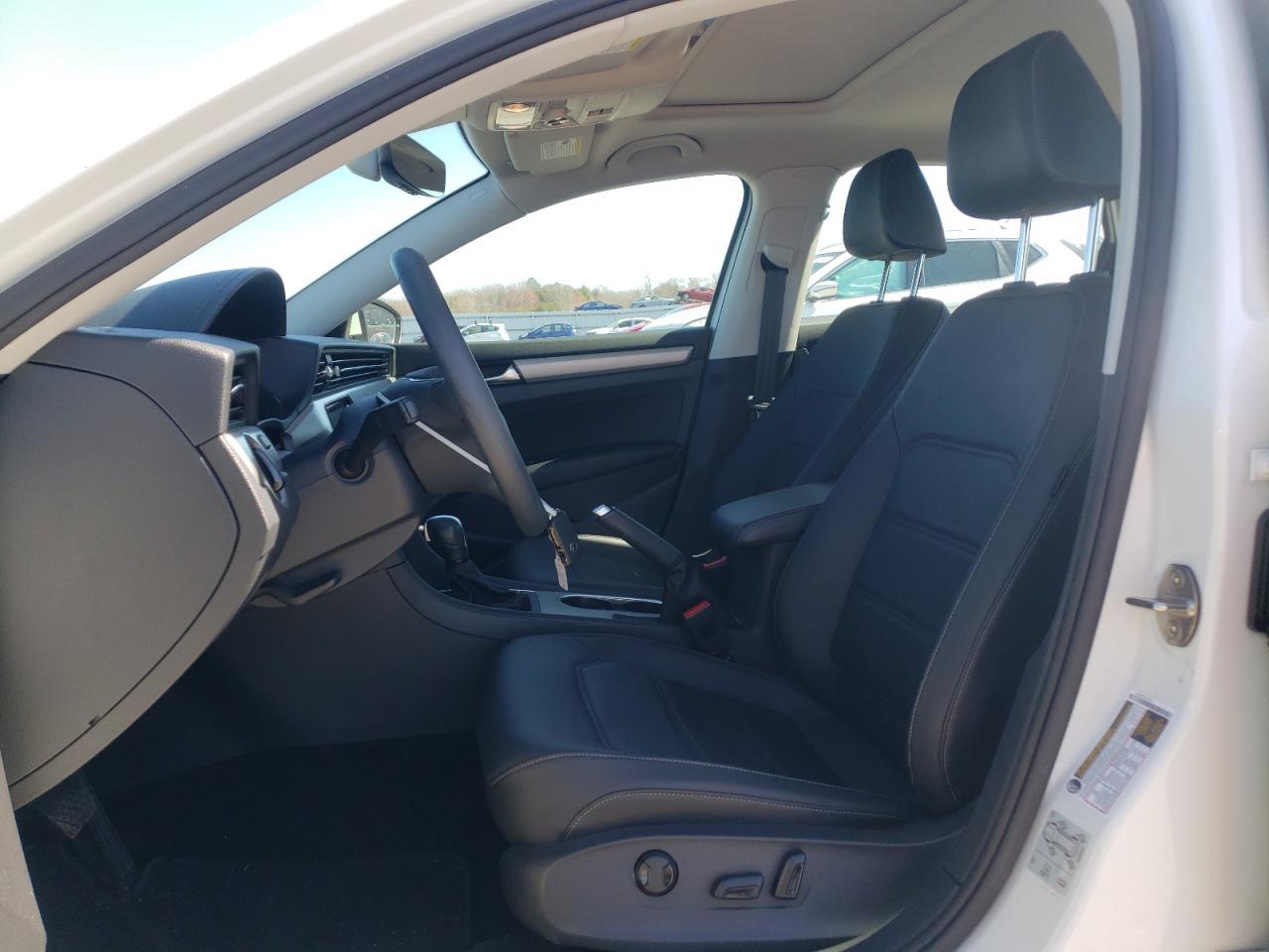 2022 VOLKSWAGEN PASSAT SE - Image 7
