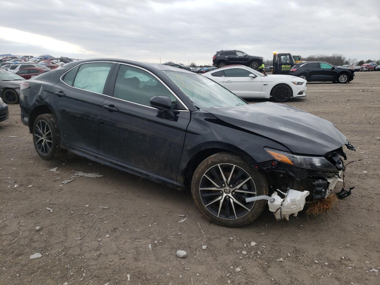 2021 TOYOTA CAMRY SE - Image 4