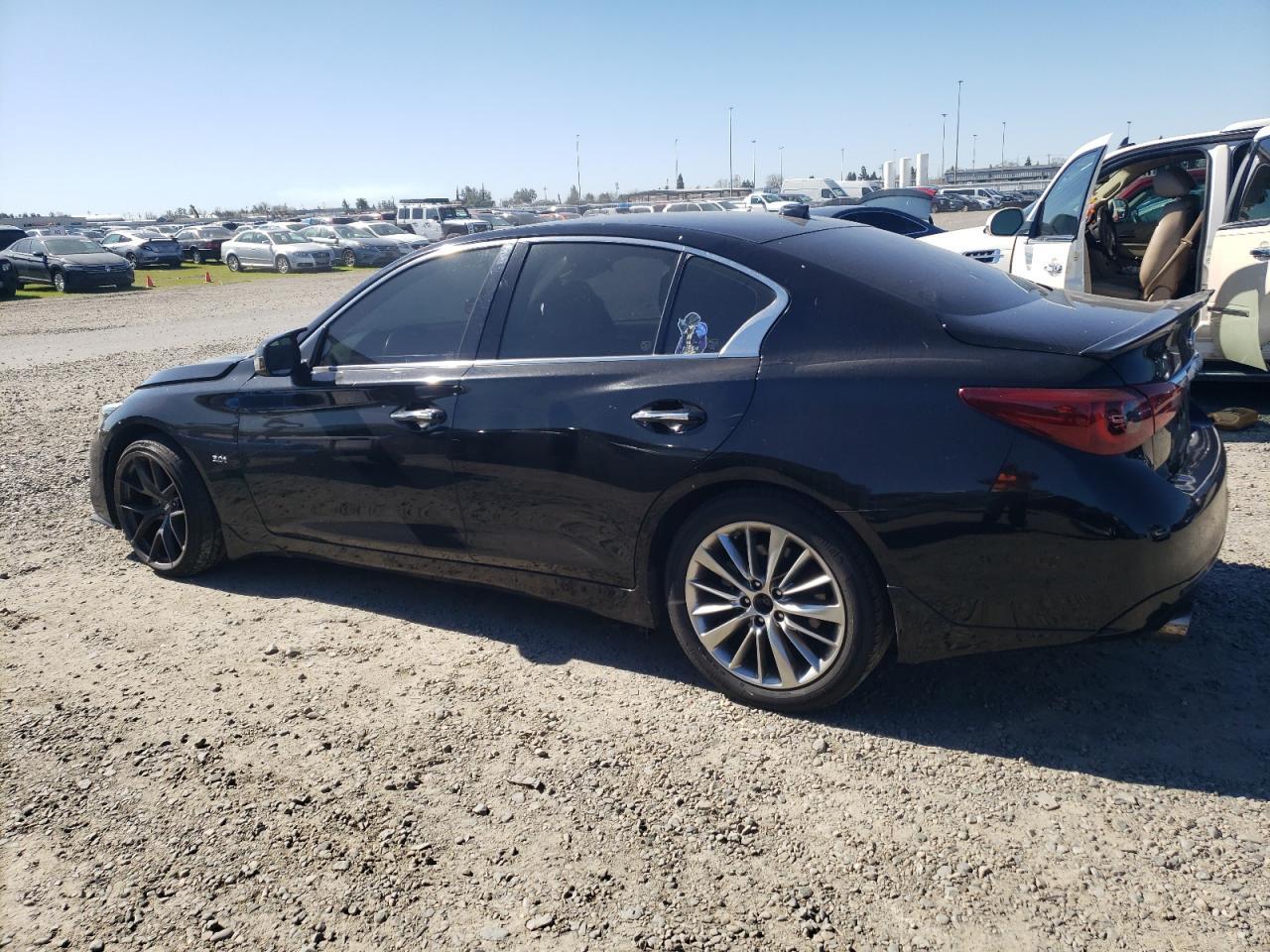 2018 INFINITI Q50 LUXE - Фото 2
