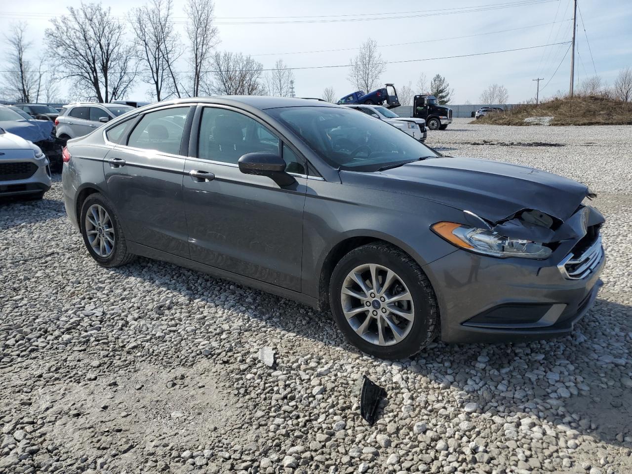 2017 FORD FUSION SE - Image 4