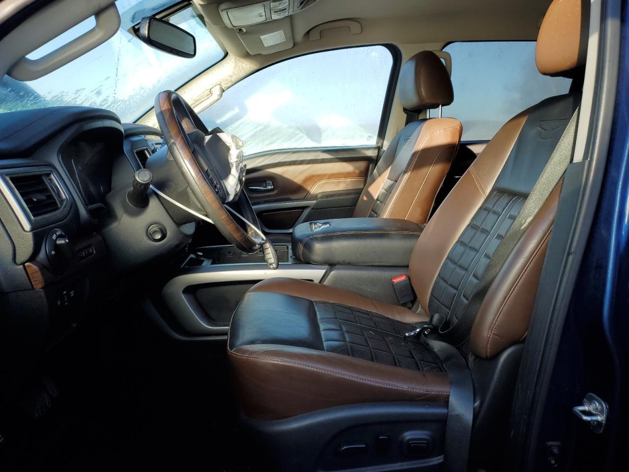 2018 NISSAN TITAN SV - Фото 7