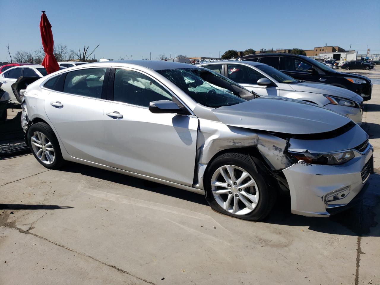 2017 CHEVROLET MALIBU LT - Image 4