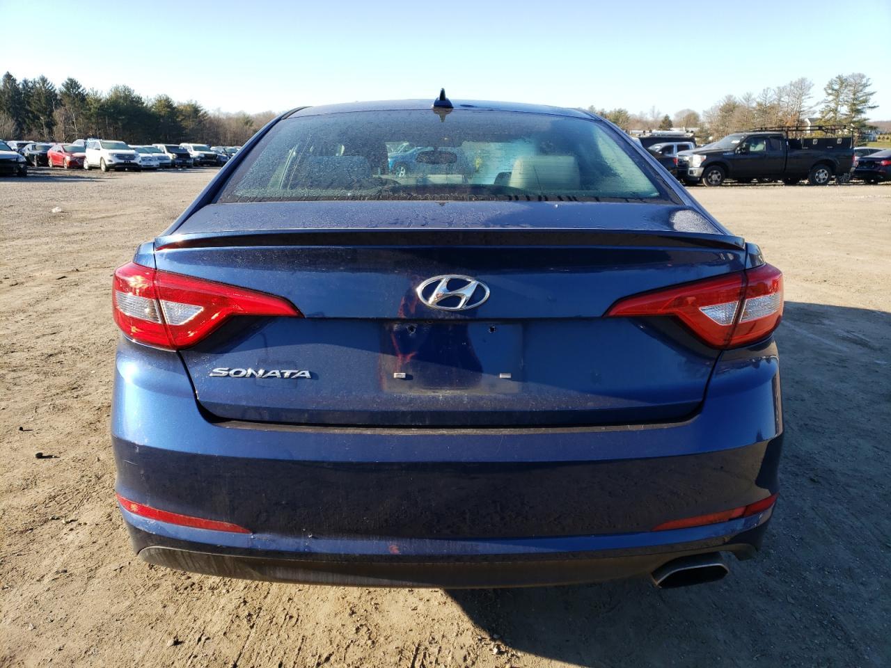 2017 HYUNDAI SONATA SE - Image 6