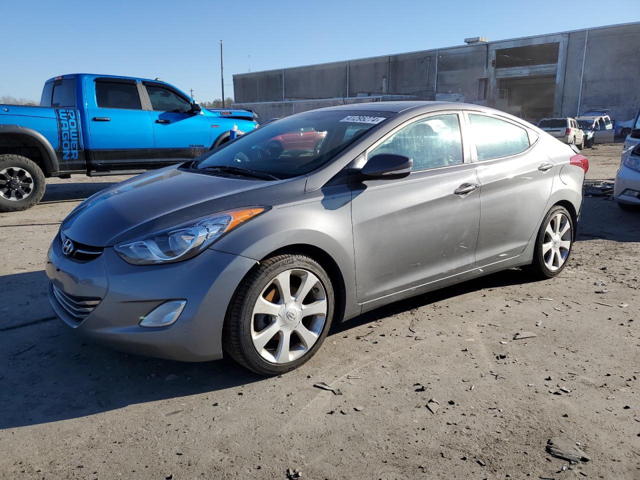 2013 HYUNDAI ELANTRA GL