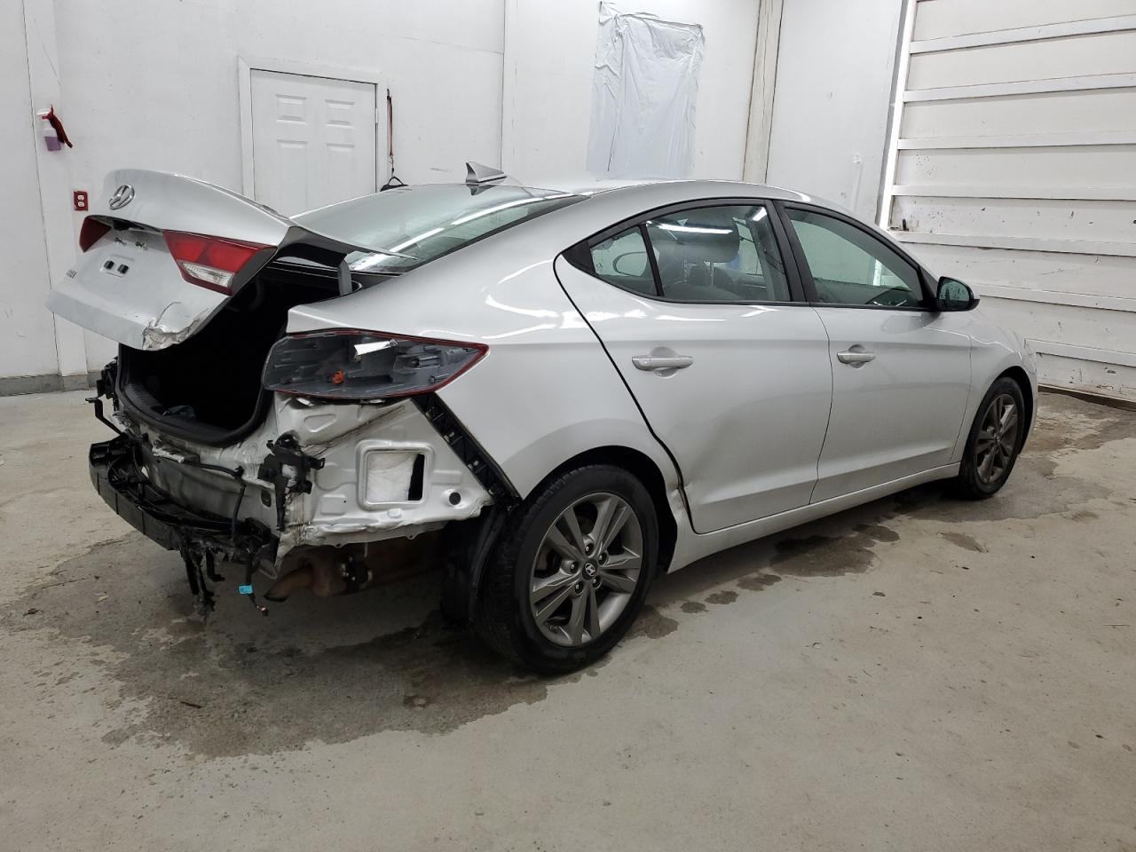 2018 HYUNDAI ELANTRA SE - Фото 3
