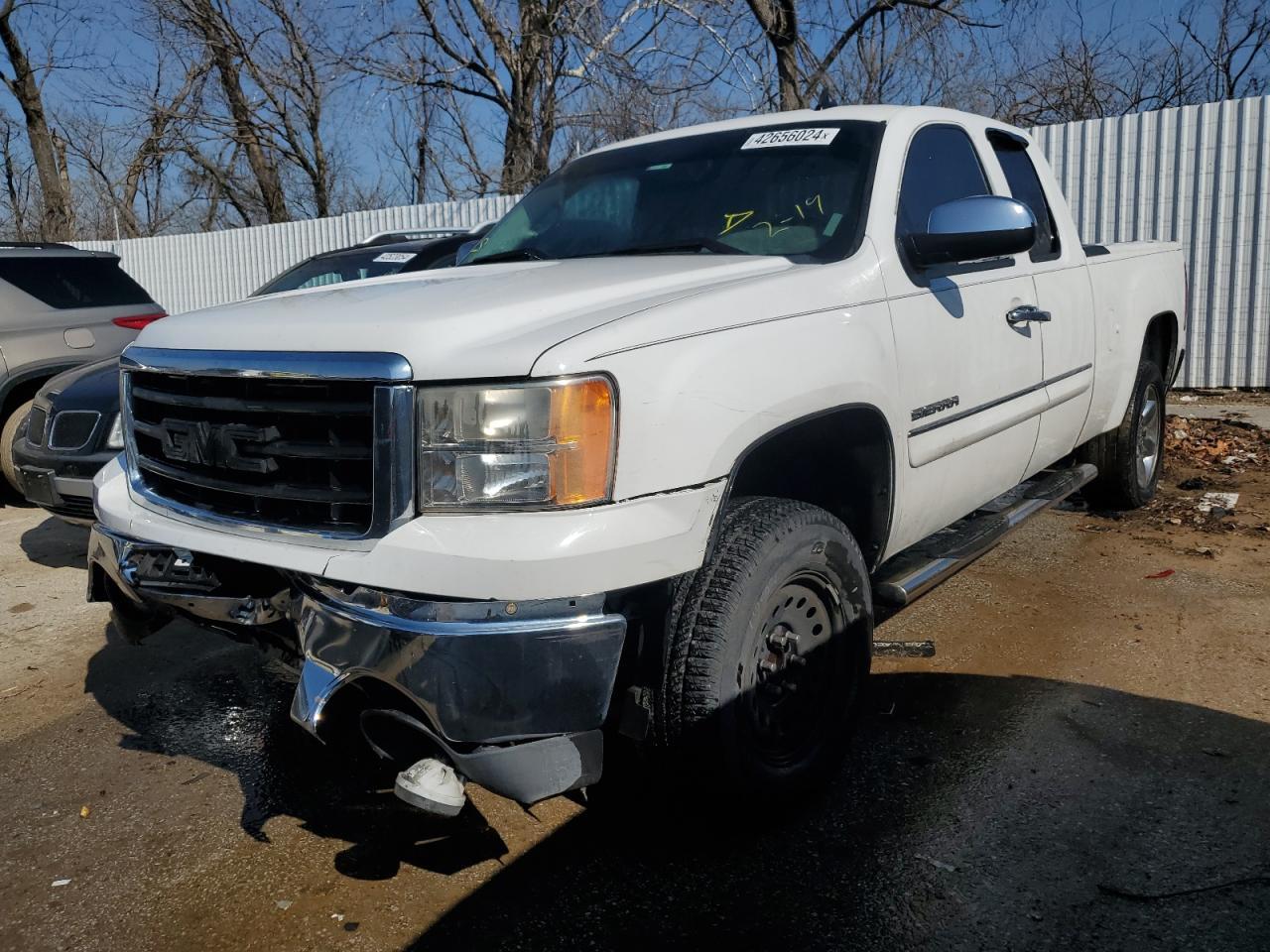 2013 GMC SIERRA C15 car image